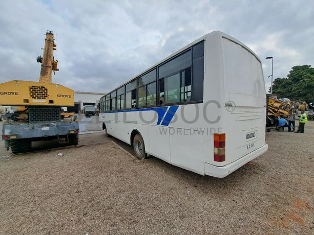 Autocarro TATA de 60 a 69 Lugares  · Viana
