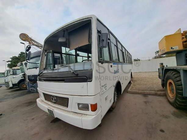 Autocarro TATA de 60 a 69 Lugares  · Viana