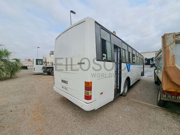 Autocarro TATA de 60 a 69 Lugares  · Viana