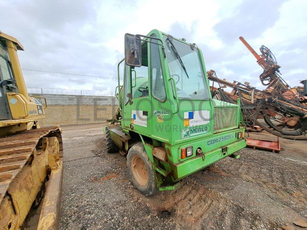 Betoneira Móvel (3M3) MERLO DBM 2500 EV · Viana