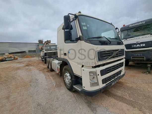 Camião Trator (6X4) VOLVO FM 12-36 · Viana