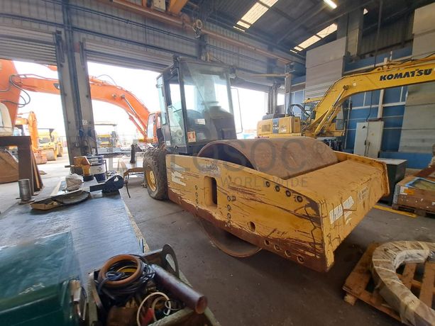 Cilindro Vibrador de Solos (19T) CATERPILLAR CS76 XT · Viana