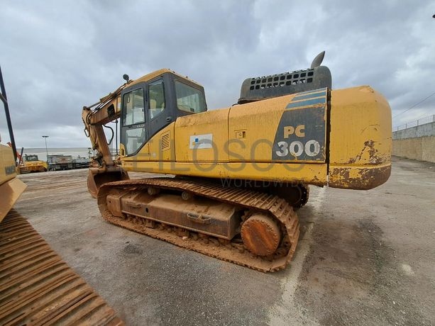 Escavadorade de Rastos (30T) KOMATSU PC300-7 · Viana
