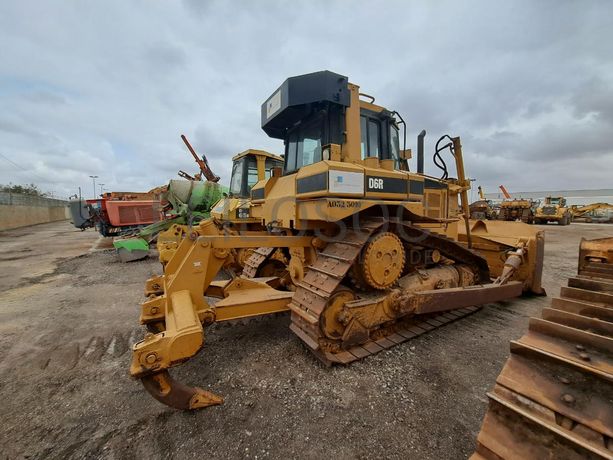 Bulldozer CATERPILLAR D6 R3 DS · Viana