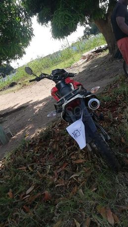 Motorizada de marca Honda XL LEK ·