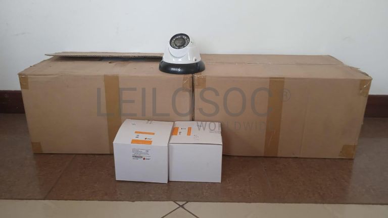 Equipamentos de segurança + Câmeras Dome + Câmeras Dome + Câmeras Dome + Câmeras Dome + Câmeras Dome ·