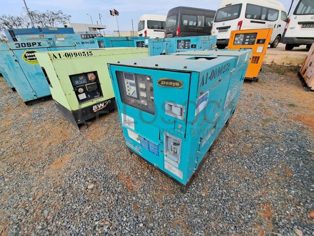 Gerador (20KVA) DENYO DCA25 ESI · Viana