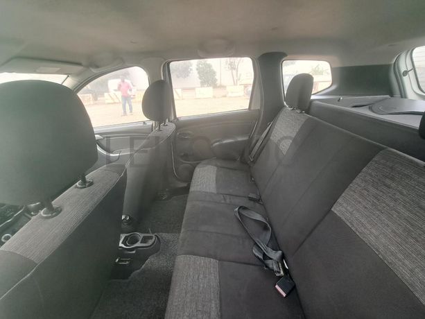 RENAULT DUSTER 4x4 1.6 · Viana