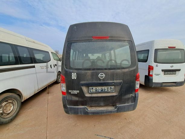 Miniautocarro NISSAN URVAN · Viana