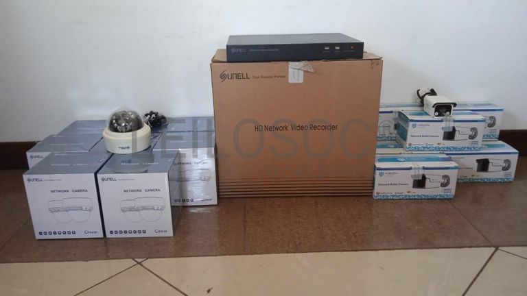 Câmeras de vigilância  + Equipamentos de vigilância  + Equipamentos de vigilância  + Equipamentos de vigilância  + Equipamentos de vigilância  + Equipamentos de vigilância  ·