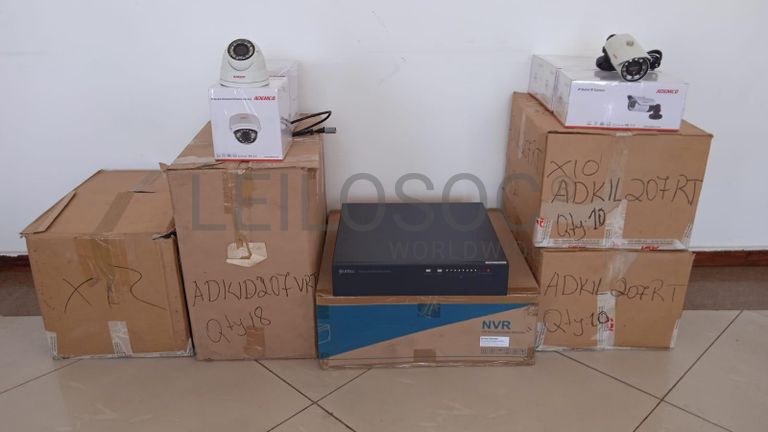 Equipamentos de vigilância  + Equipamentos de vigilância  + Equipamentos de vigilância  + Equipamentos de vigilância  + Equipamentos de vigilância  + Equipamentos de vigilância  ·