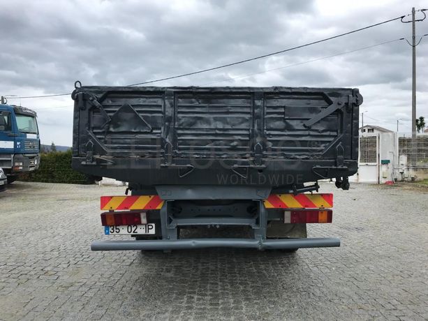 Volvo FL6 Basculante e Grua · Ano 1997