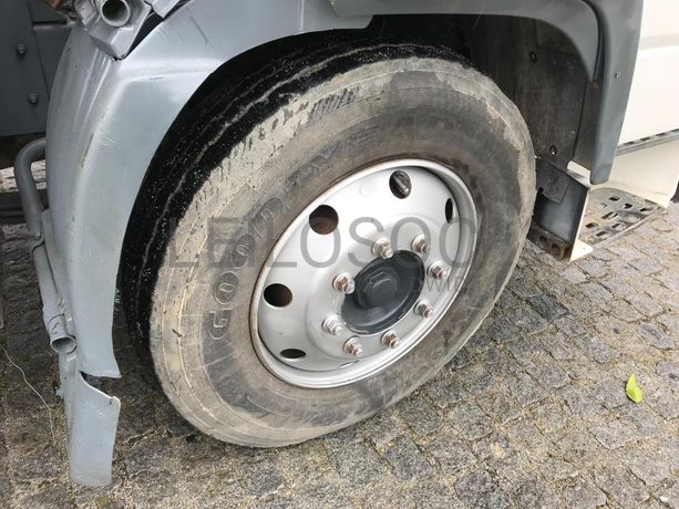 Volvo FL6 Basculante e Grua · Ano 1997