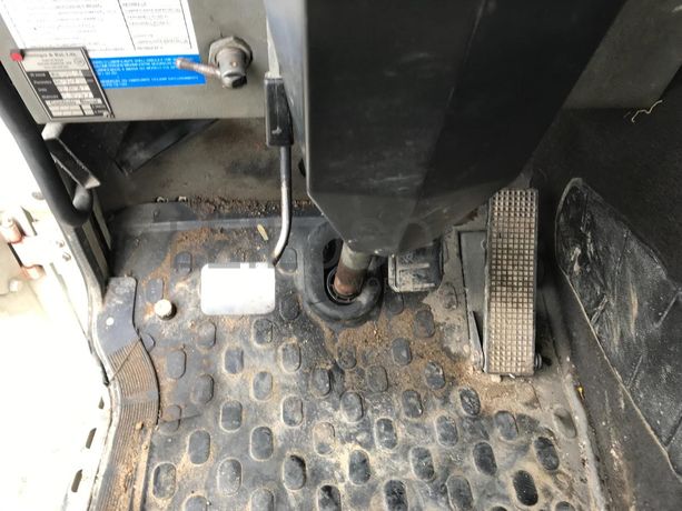 Volvo FL6 Basculante e Grua · Ano 1997