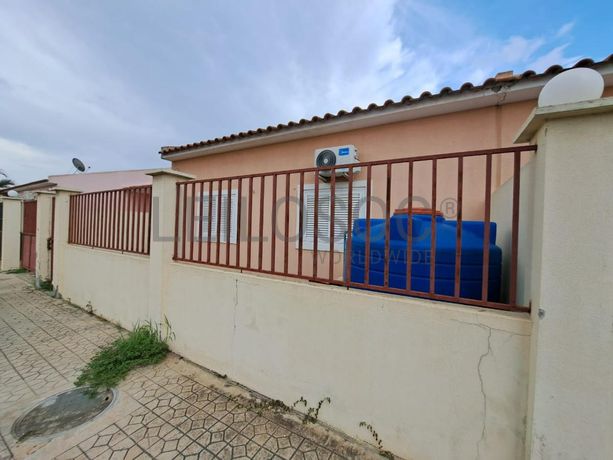 LOTE ÚNICO - 04 MORADIAS – VIANA, LUANDA