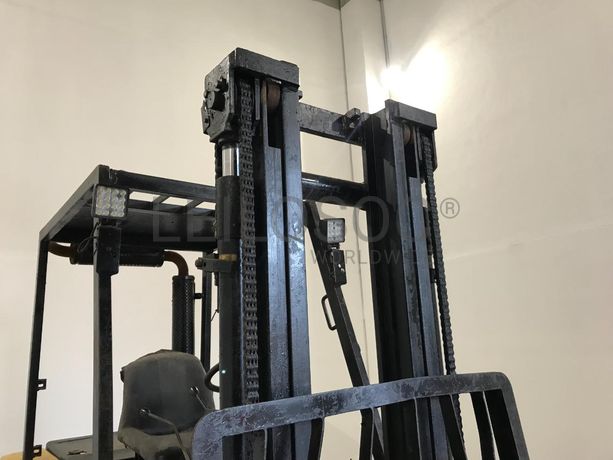 Empilhador Emocar NR