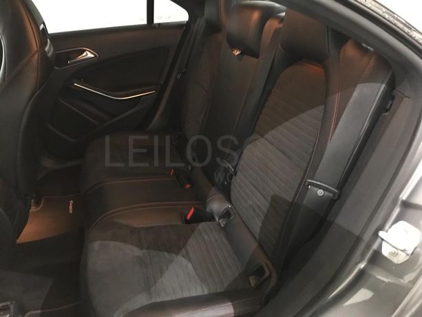 Mercedes-Benz CLA 200 CDI AMG · Ano 2015