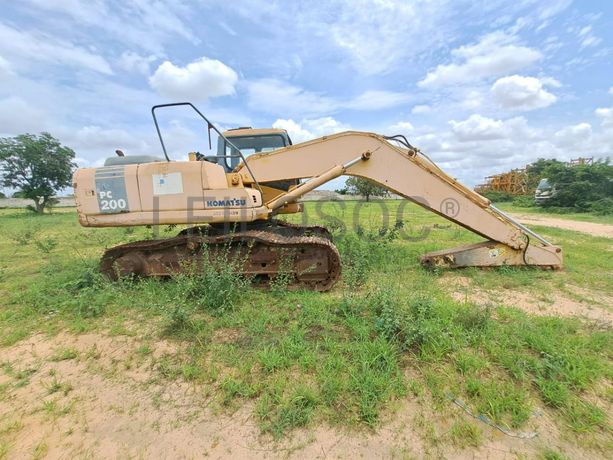 Escavadorade de Rastos (20T) KOMATSU PC200-7 · Viana