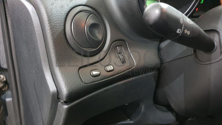 Alfa Romeo 156 1.9 JTD · Ano 1998