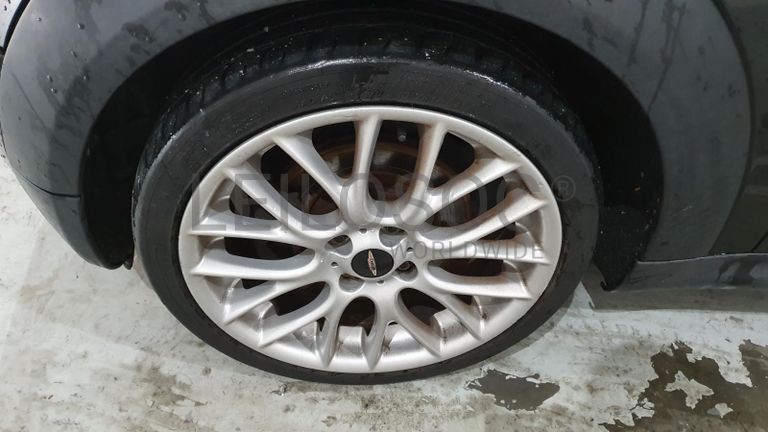 Mini Cooper 1.6D · Ano 2010