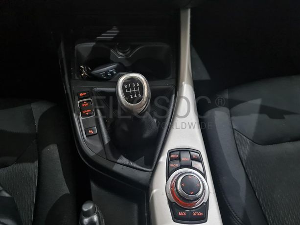 BMW 116 D 1.5 · Ano 2015