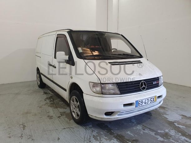 Mercedes-Benz Vito 2.2 · Ano 2002