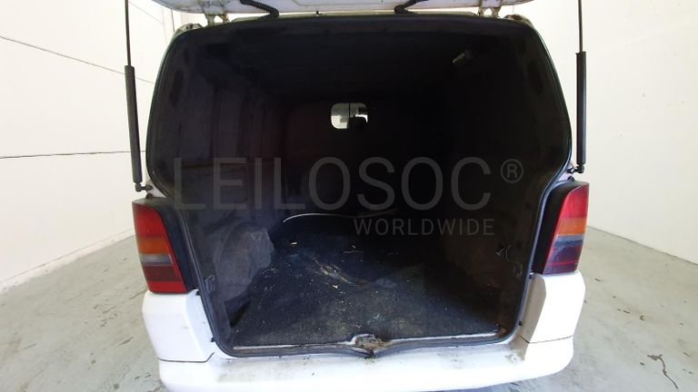 Mercedes-Benz Vito 2.2 · Ano 2002