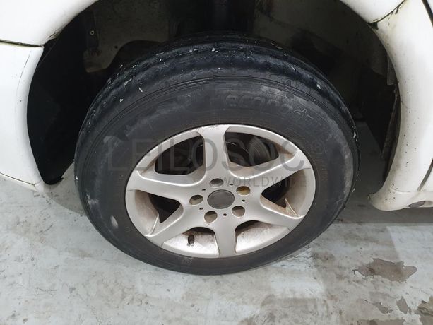 Mercedes-Benz Vito 2.2 · Ano 2002