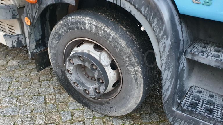 Iveco ML120 E22 · Ano 2010