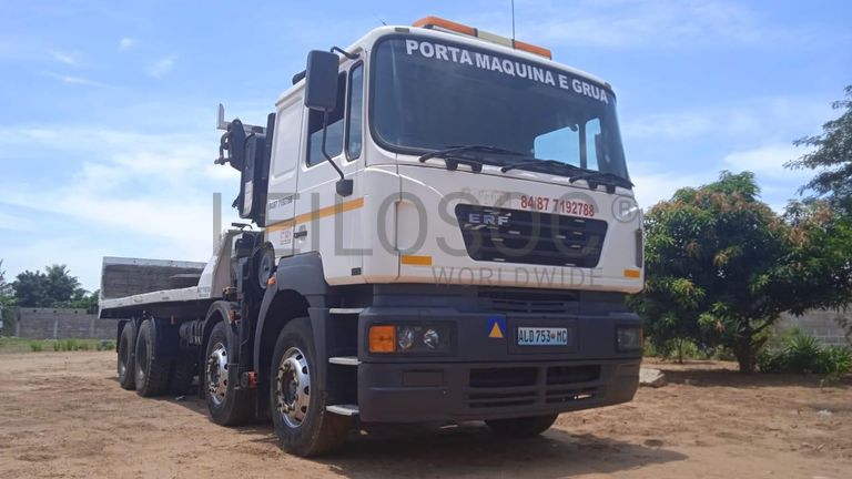 Camião Grua ERF ·