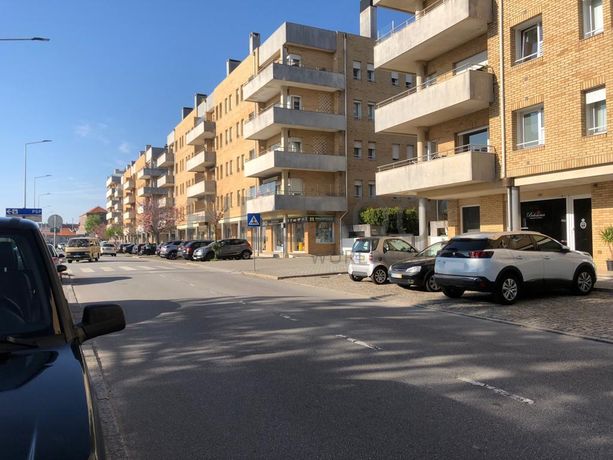 Apartamento T3 com Garagem  · Vila Nova de Gaia