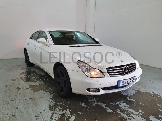 Mercedes-Benz 320 CDI · Ano 2005