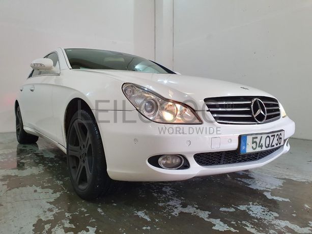 Mercedes-Benz 320 CDI · Ano 2005