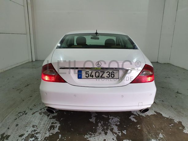 Mercedes-Benz 320 CDI · Ano 2005
