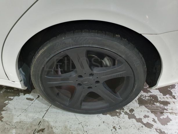 Mercedes-Benz 320 CDI · Ano 2005