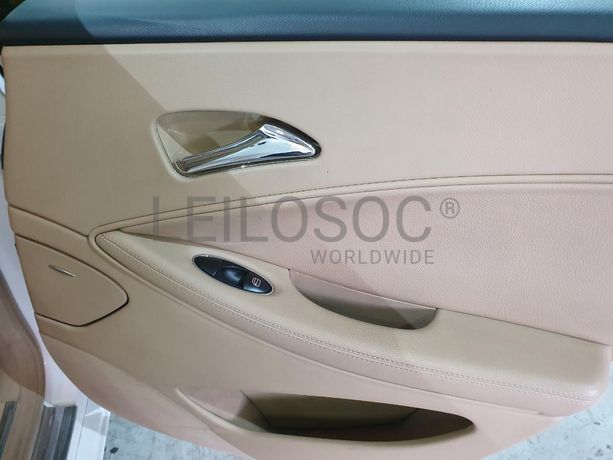Mercedes-Benz 320 CDI · Ano 2005