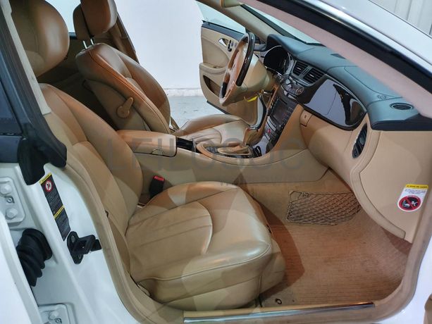 Mercedes-Benz 320 CDI · Ano 2005