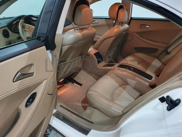 Mercedes-Benz 320 CDI · Ano 2005