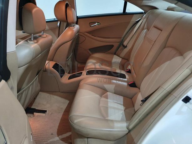 Mercedes-Benz 320 CDI · Ano 2005