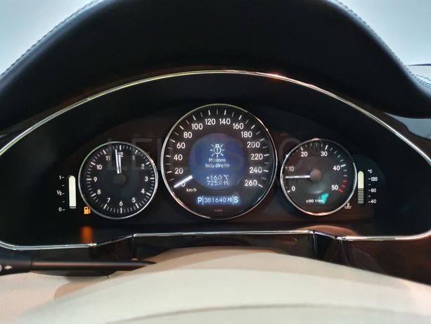 Mercedes-Benz 320 CDI · Ano 2005