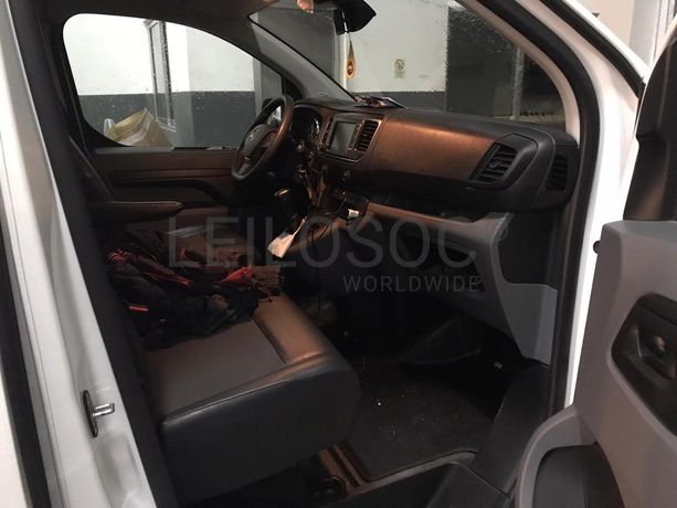 Opel Vivaro 1.5 CDTI · Ano 2021