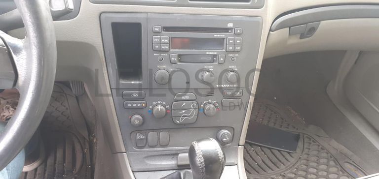 Volvo S60 2.4 D5 · Ano 2003