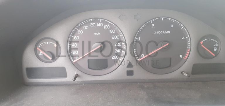 Volvo S60 2.4 D5 · Ano 2003