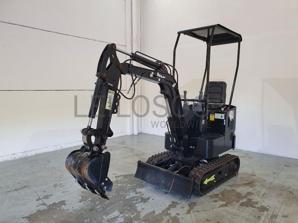 Mini Giratória JPC HT12 · Ano 2022