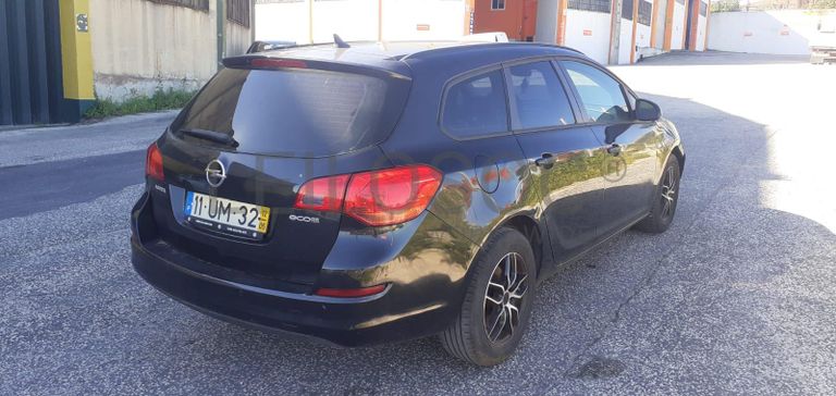 Opel Astra 1.7CDTI · Ano 2012