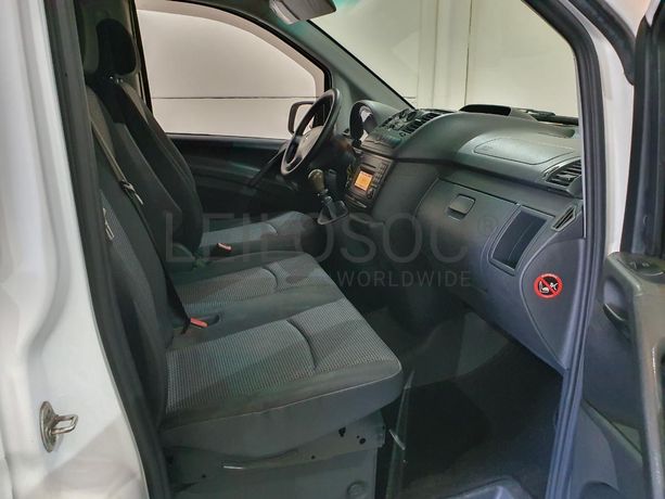 Mercedes-Benz Vito 2.2 CDI · Ano 2011