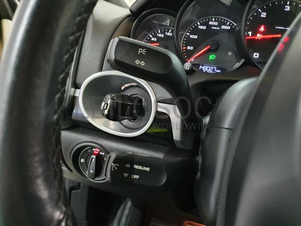 Porsche Cayenne 3.0D · Ano 2013