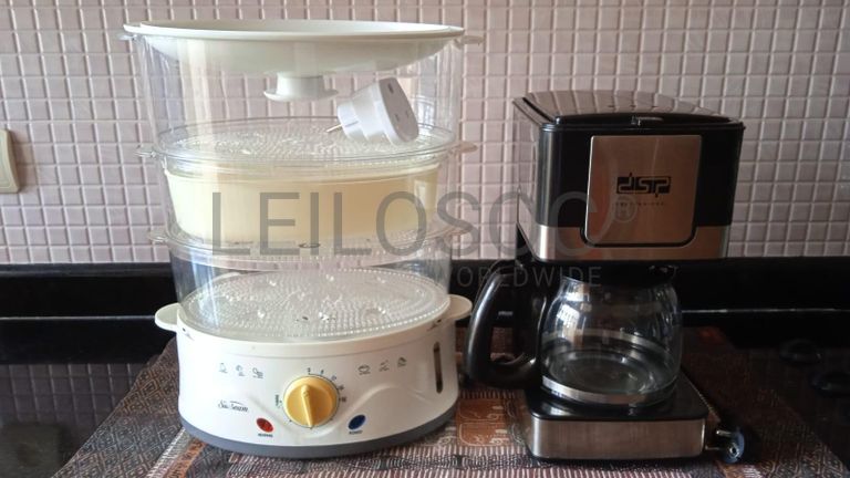 Máquina de cozer a vapor, máquina para café.  ·