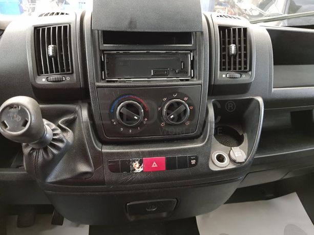 Peugeot Boxer Van (250) 2.2 HDI · Ano 2014