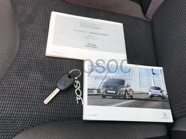 Peugeot 308 1.6 HDI · Ano 2013